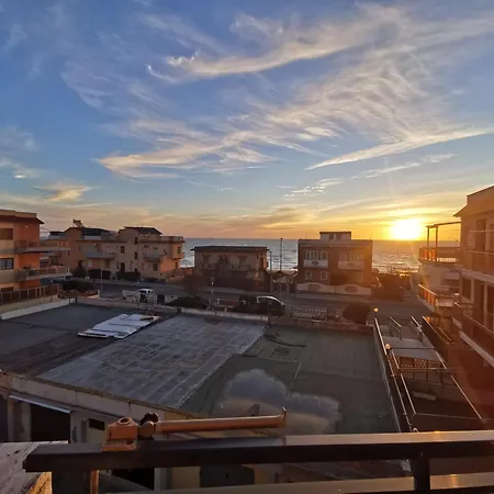 Marina Di - Casa Vista Mare Vicino Roma *