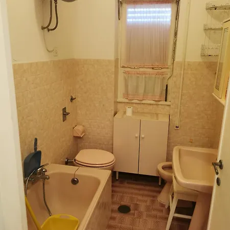 Marina Di - Casa Vista Mare Vicino Roma 아파트