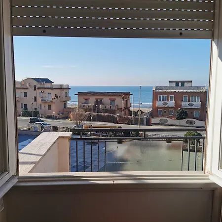 Marina Di - Casa Vista Mare Vicino Roma Appartement *